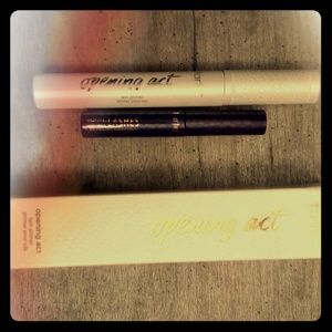 SOLD ON ♏ERCARI Tarte Oprning Act Lash Primer